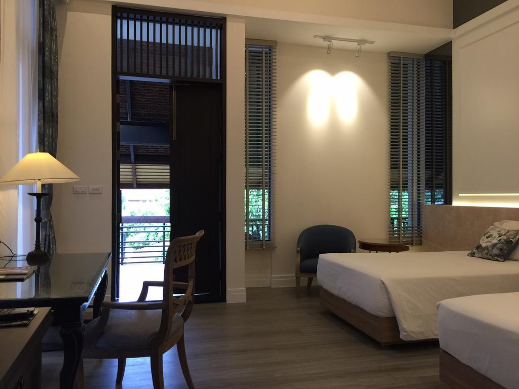 Iudia Hotel Phra Nakhon Si Ayutthaya Exteriör bild